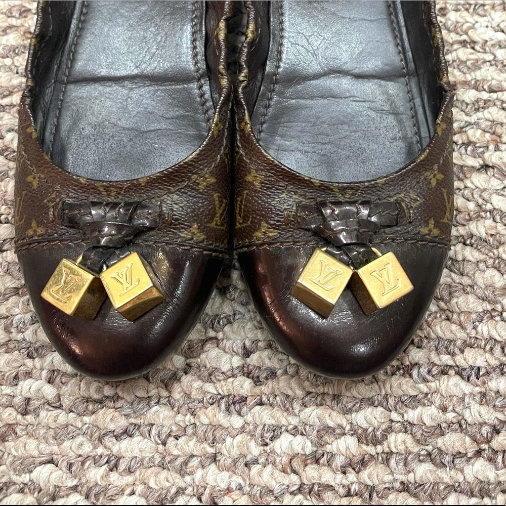 Louis vuitton flats